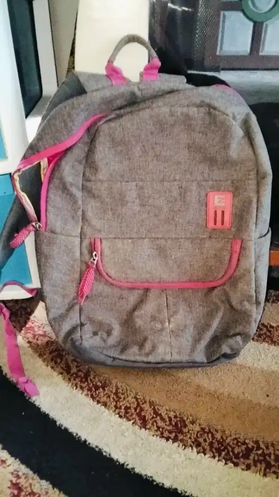 Di jual TAS MERK ELIZABETH