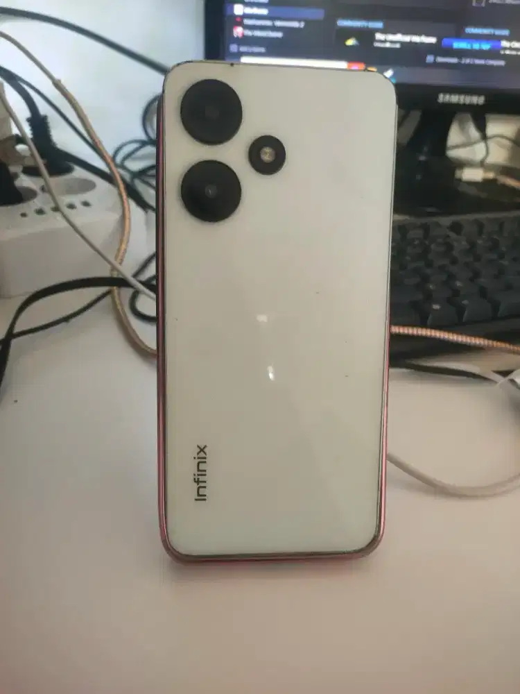 HP INFINIX HOT 30I 4G RAM 8+8/128GB TRIPLE CAMERA NOMINUS SIAP PAKAI