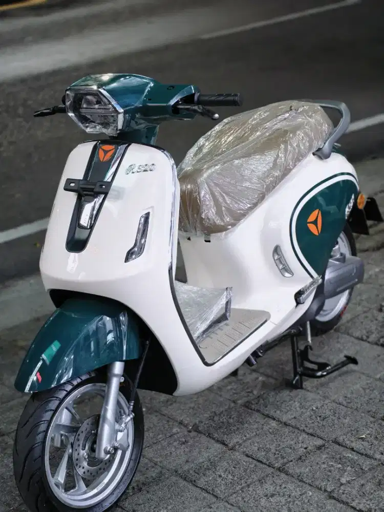 Motor Listrik Yadea RS20 Retro Klasik Modern - Garansi Resmi 2 Tahun