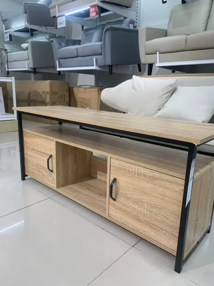 Selma tv stand petra
