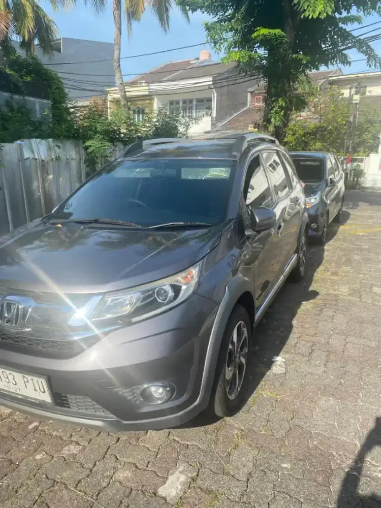 Honda br-v 2017 km 40rb matic