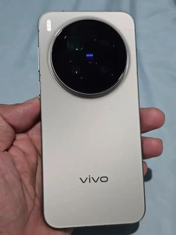 Vivo X300 pro 16/512