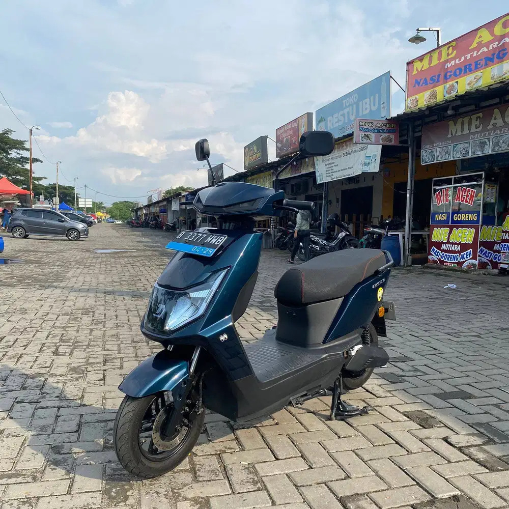 MOTOR LIATRIK UNITED MX1200 2024