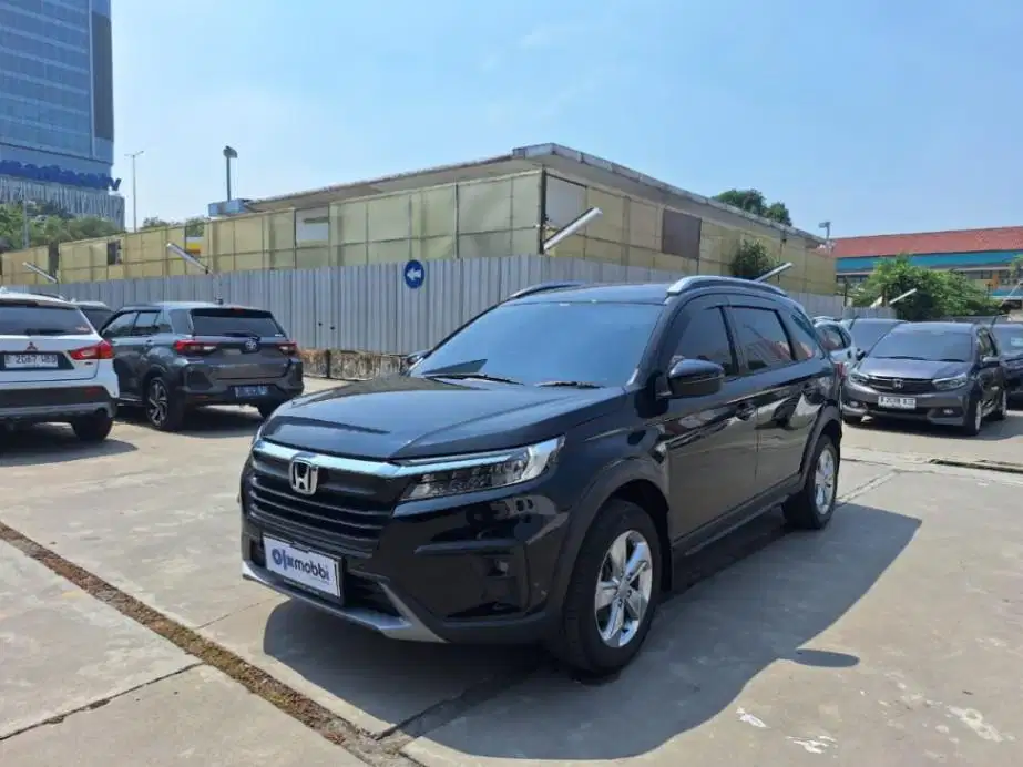 LOW DP Honda BR-V 1.5 E Bensin-AT 2022 KZY