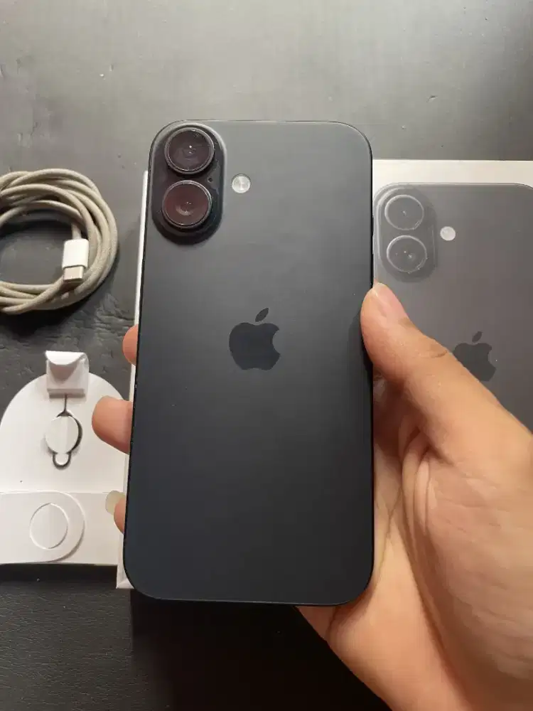 iPhone 16 128Gb Black Resmi iBox Masih Garansi, Fullset Mulus NoMinus