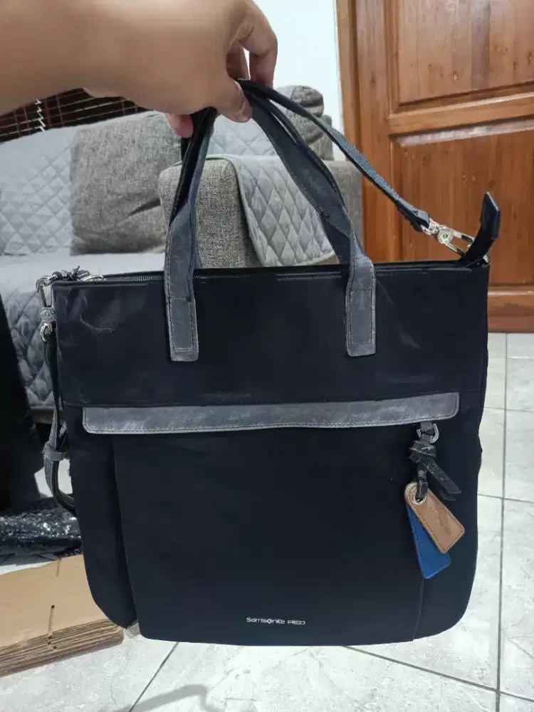 Tas Sling Bag Laptop Bag Samsonite Red Original