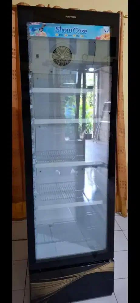 Jual Santai: 
Showcase POLYTHRON