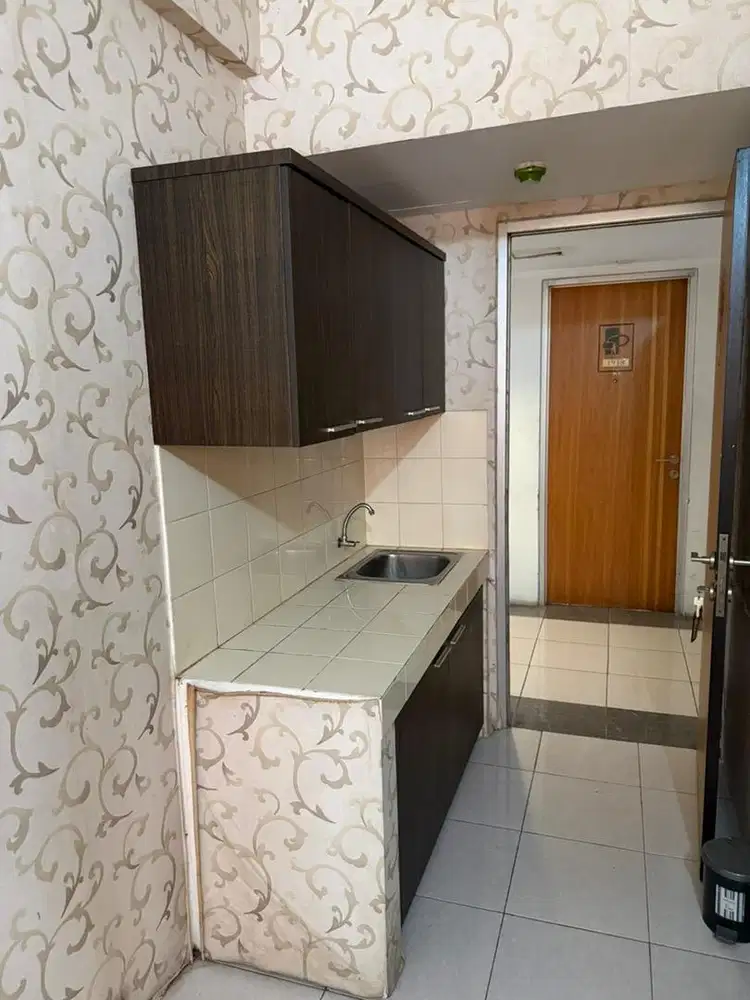 Jual cepat Rp. 90JT  TOWER A unit 1 BR Apartemen puncak permai