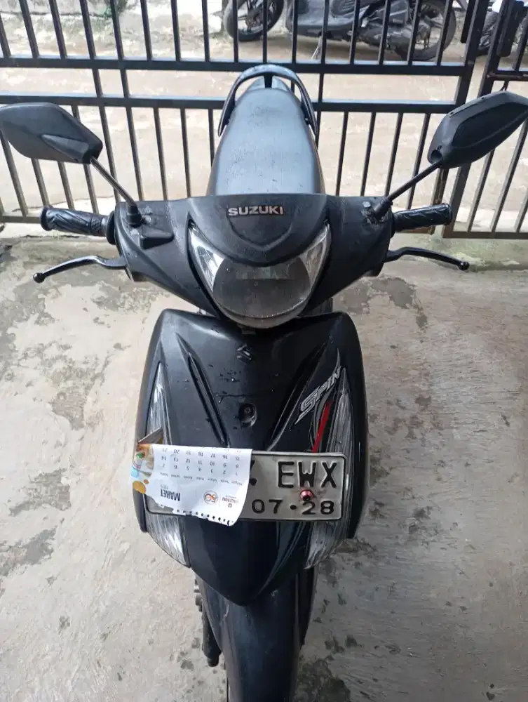 Suzuki spin 2008