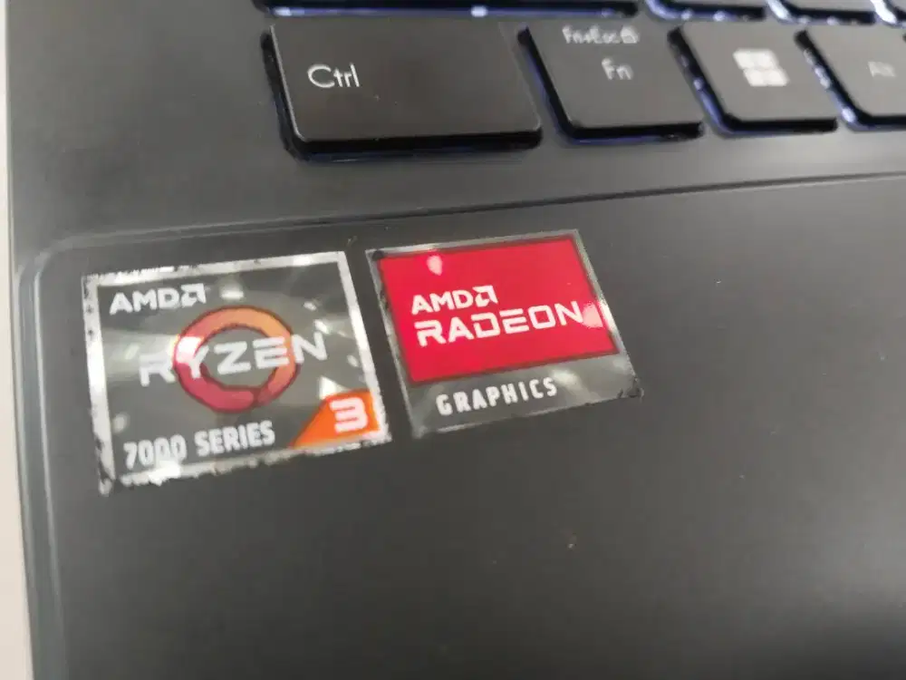 Dijual Laptop Asus Vivobook GO E1404FA AMD RYZEN 3-7350 ram 8GB DDR5