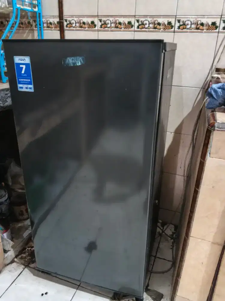 Kulkas Aqua 1 pintu