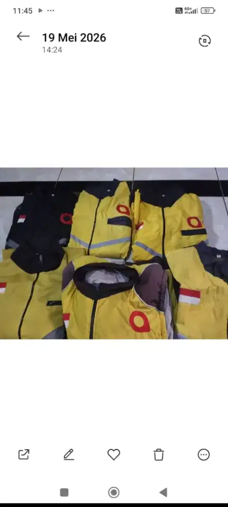 jaket  hitam ukuran L