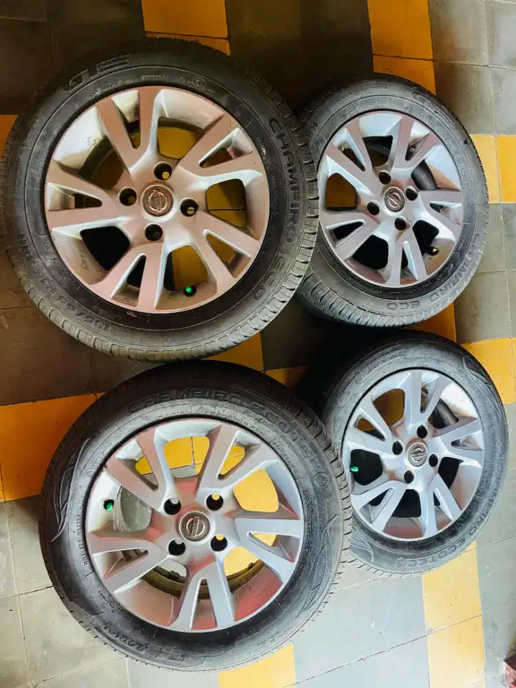 Velg grand livina 2012 ori