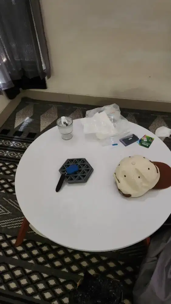 2 Meja Makan Bulat Ruang Tamu