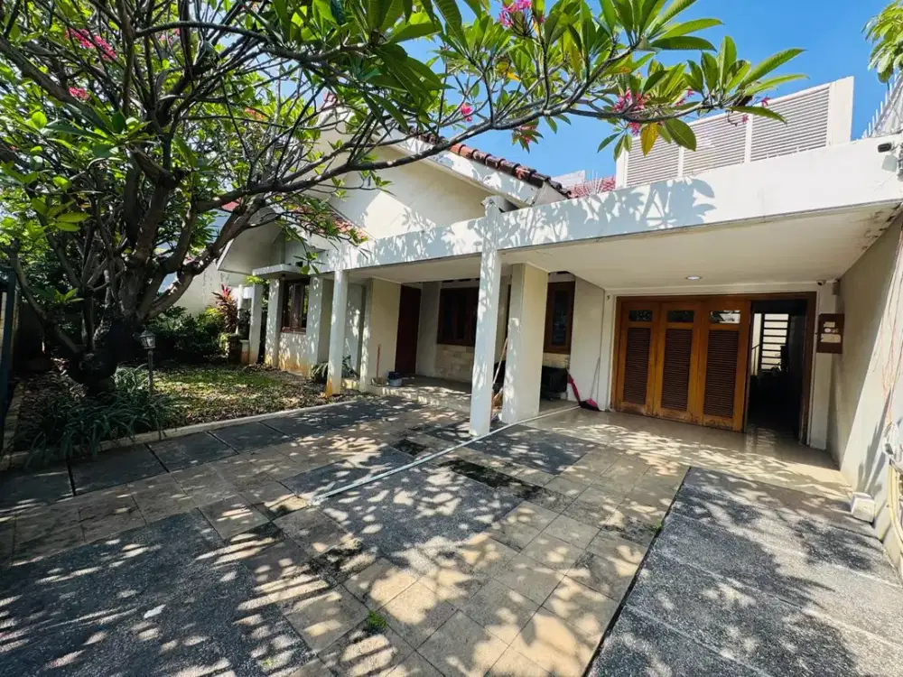 Rumah 1,5 lantai masih layak huni ,tenang , Aman dan Strategis di Pulomas