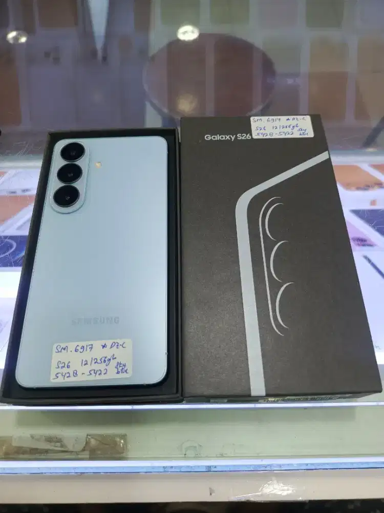 Samsung Galaxy S26 12/256gb blue second bergaransi