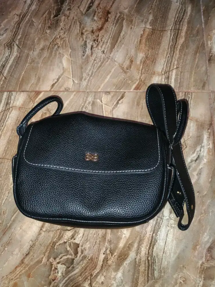 Jual tas wanita little bunny warna hitam