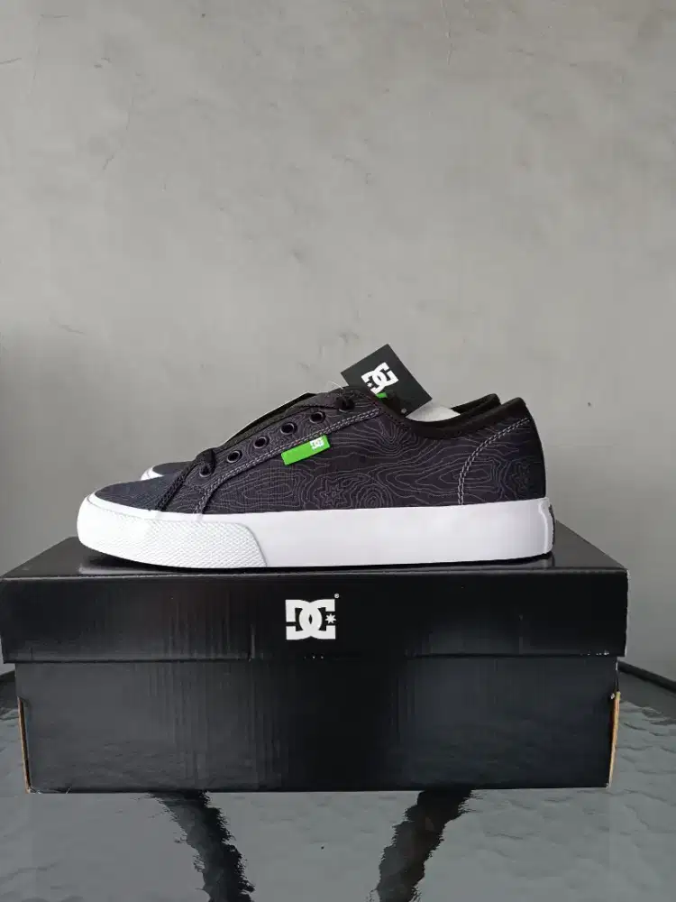 Sepatu DC Manual TX SE Ukuran 39 Baru