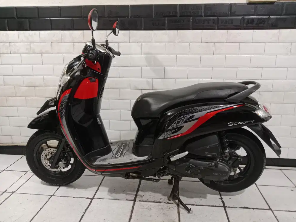 Honda scoopy donat tahun 2019