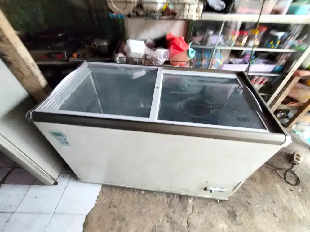Jual bu freezer box sleding kaca ukuran 288 liter normal no kendala