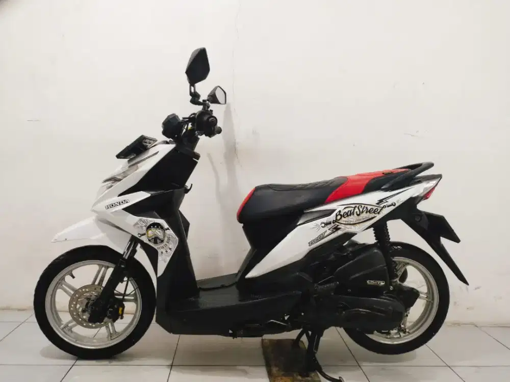 Honda beat street Th 2018 siap pakai