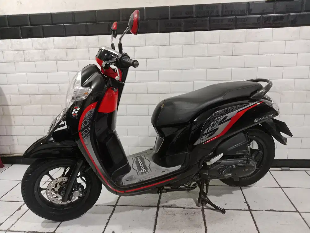 Honda scoopy donat tahun 2019 mesin bagus