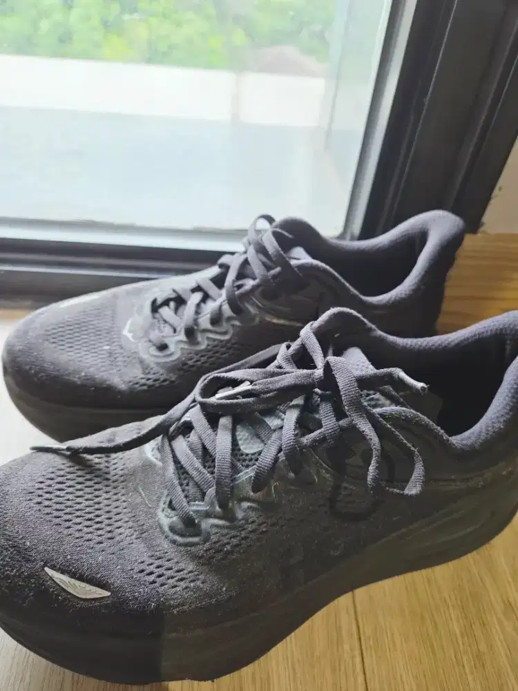 Original sepatu hoka bondi 9