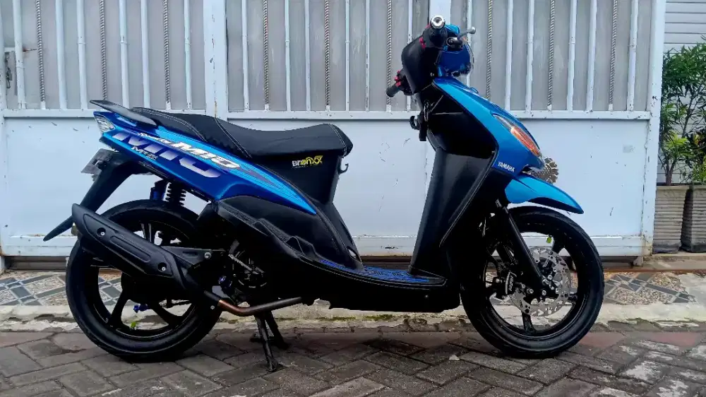 Super istimewah YAMAHA MIO SPORTY 2012 full modif.siap kontes.