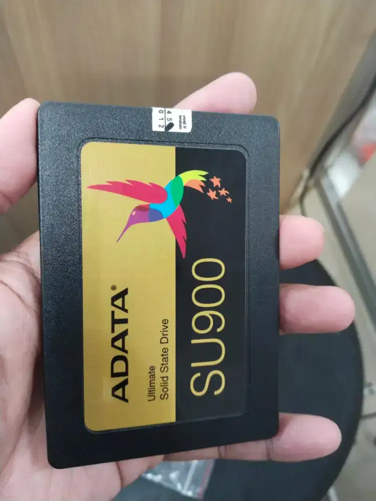 Dijual SSD 512GB Merk ADATA Sentinel 100% 100% Sudah ada windows 11