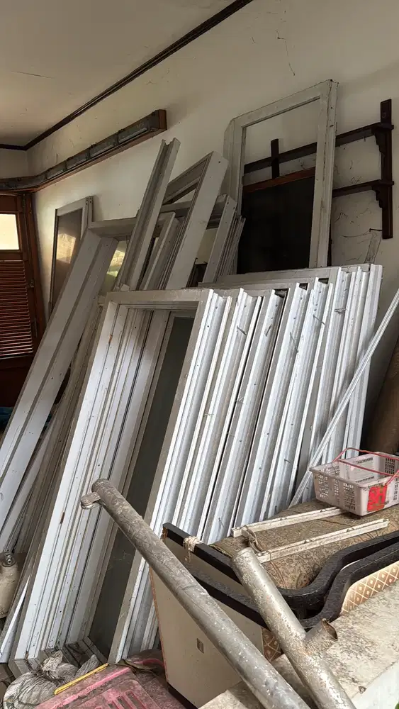 Aluminium jendela dan pintu