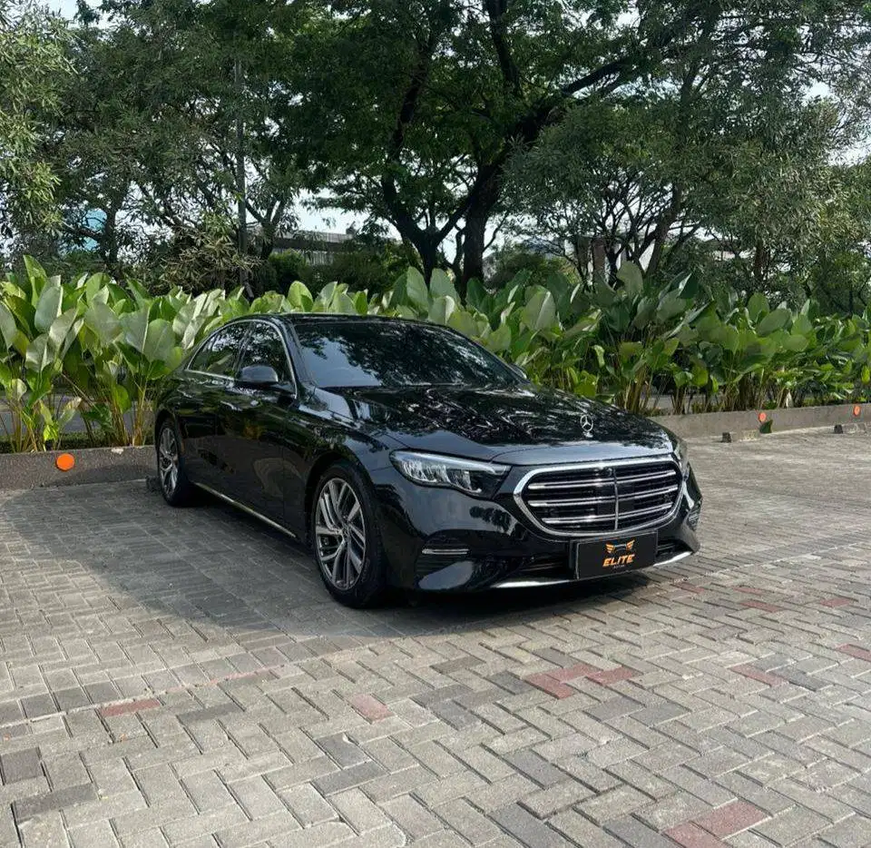 Merc Benz E200 Exclusive Line W214 2024