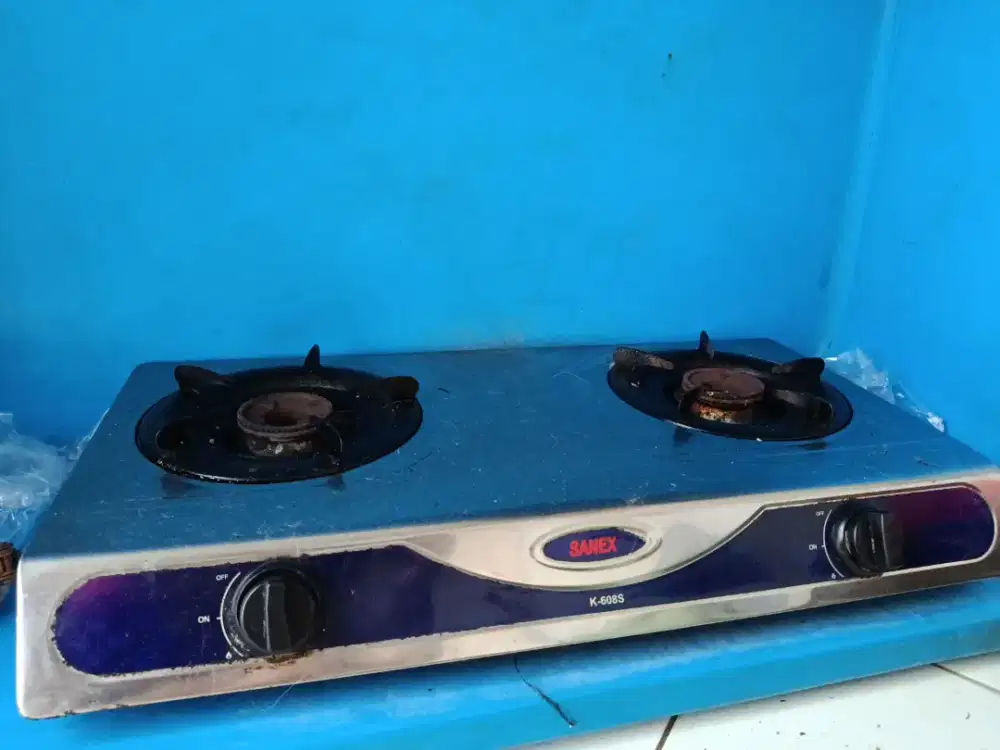 Ayo Ayo dijual kompor sanex 2 tungku masibagus dan normal bisa negoaja