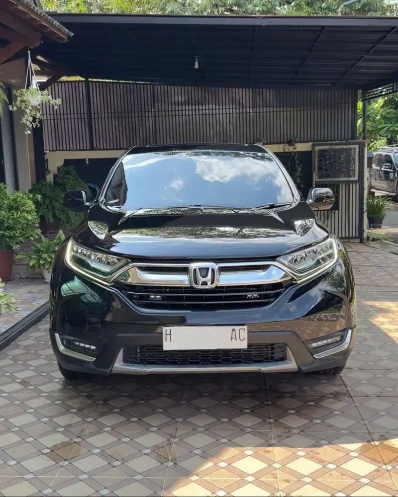 Honda CR-V Turbo 2017 Prestige Automatic Hitam Favorit