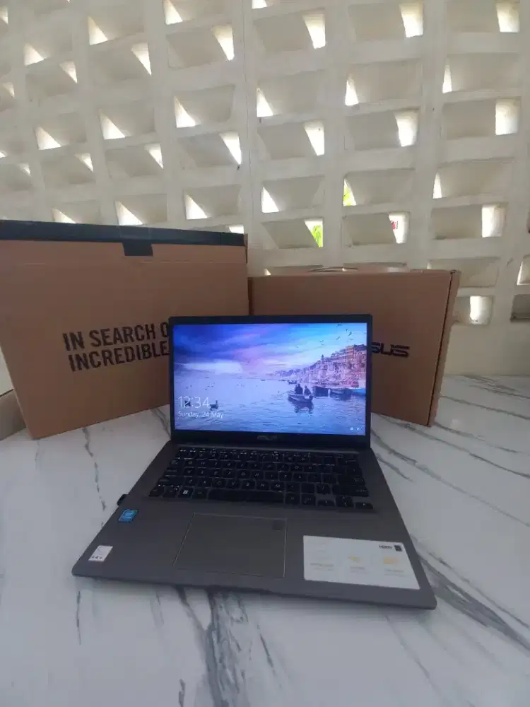 Dijual laptop ASUS VivoBook A416MAO-FHD426 sangat mulus dan normal.