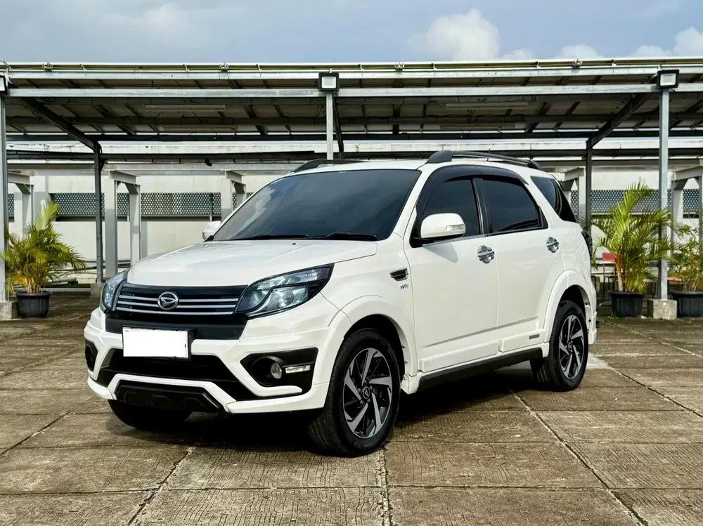 DAIHATSU TERIOS R ADVENTURE 2016 Bensin
