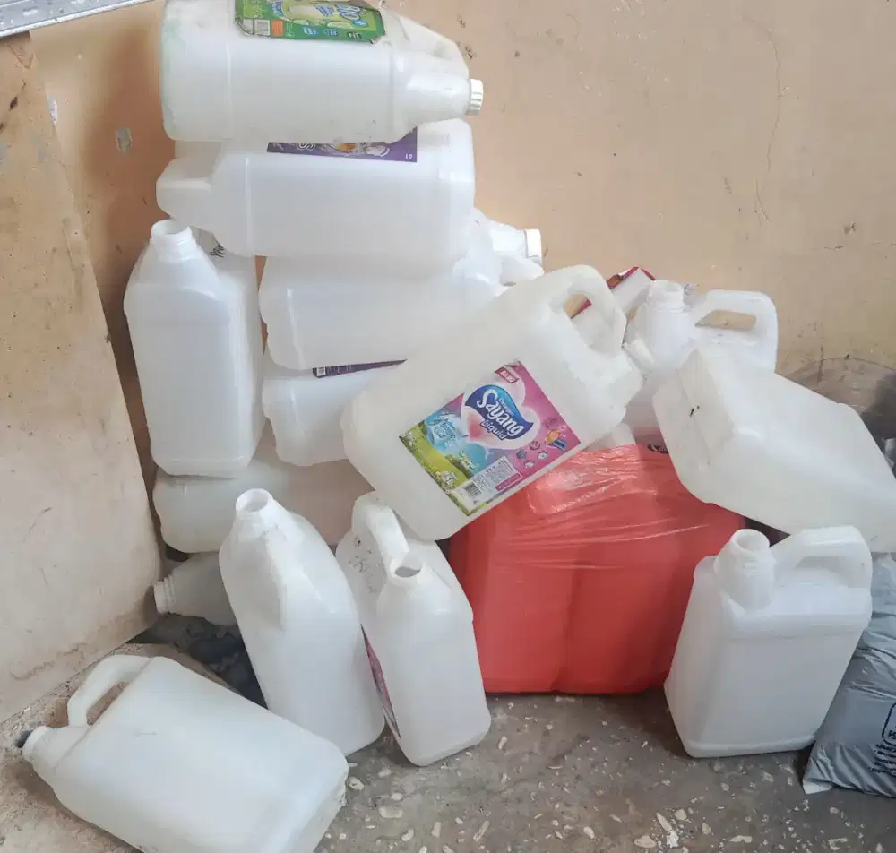 Jerigen 5liter  bekas deterjen cair