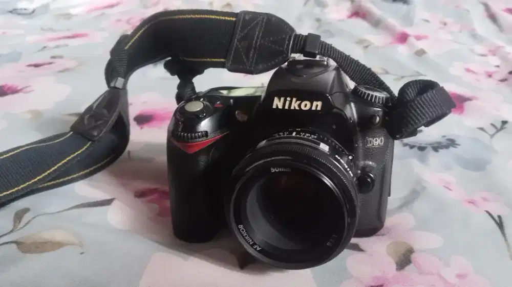 Nikon d90 plus lensa bokeh 50mm