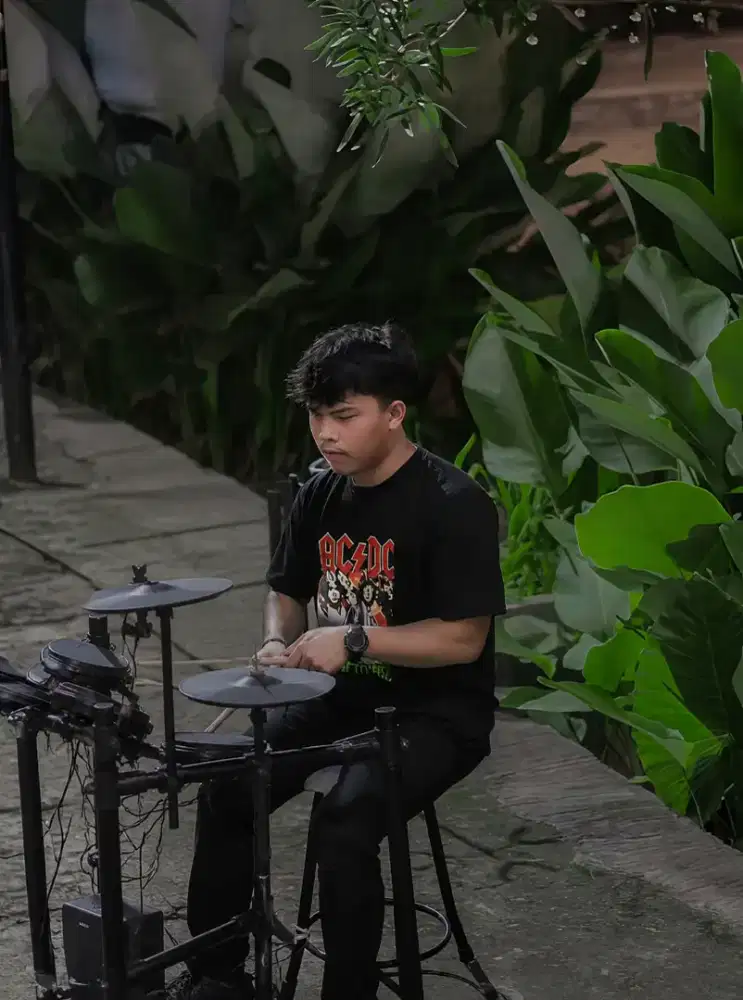 MENCARI LOWONGAN KERJA