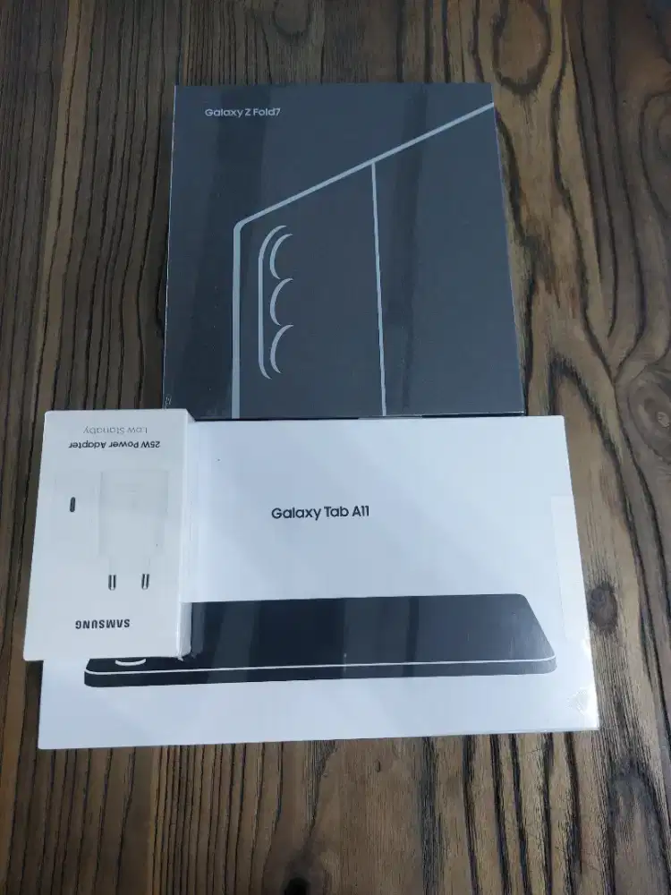 BUY 1 GET 1 - Samsung Z Fold7 256GB gratis Galaxy Tab A11 wifi