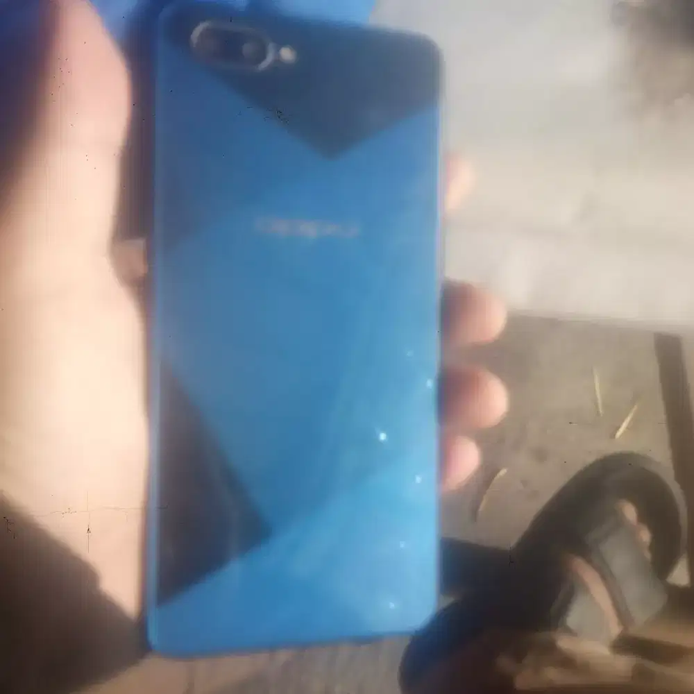 Oppo A3s. Ram 3/32 gb. HP normal siap pakai