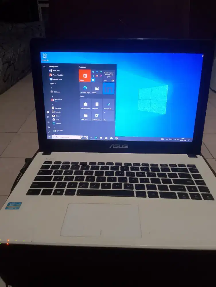 Laptop asus x452c
