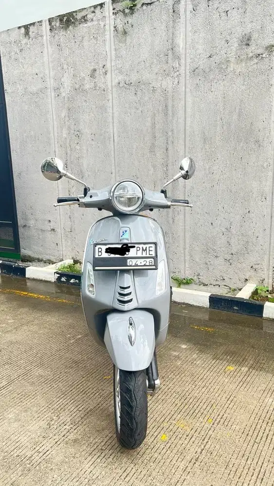 Vespa primavera 150