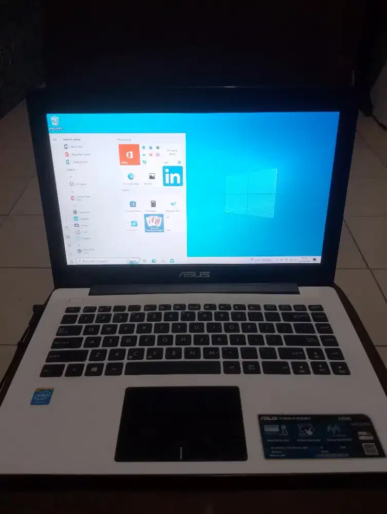 Laptop asus x453m