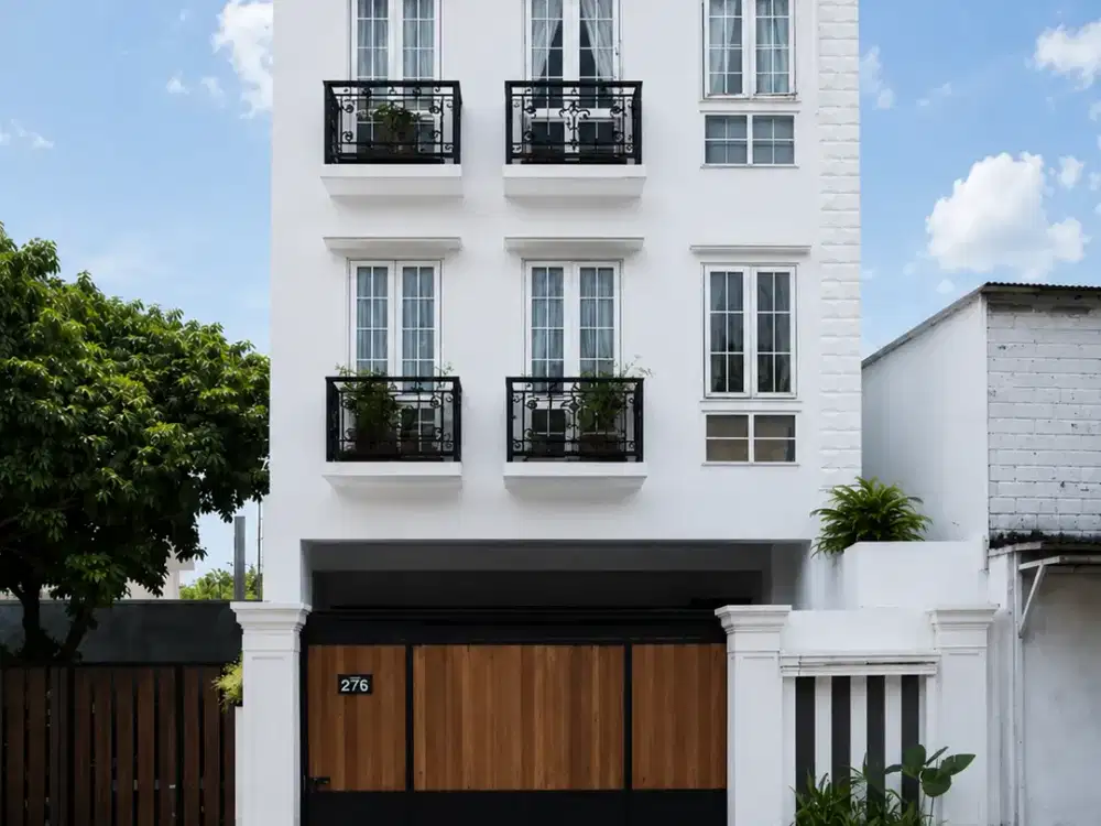 DIJUAL MURAH RUMAH MODERN CLASSIC DI PEJATEN JAKARTA SELATAN