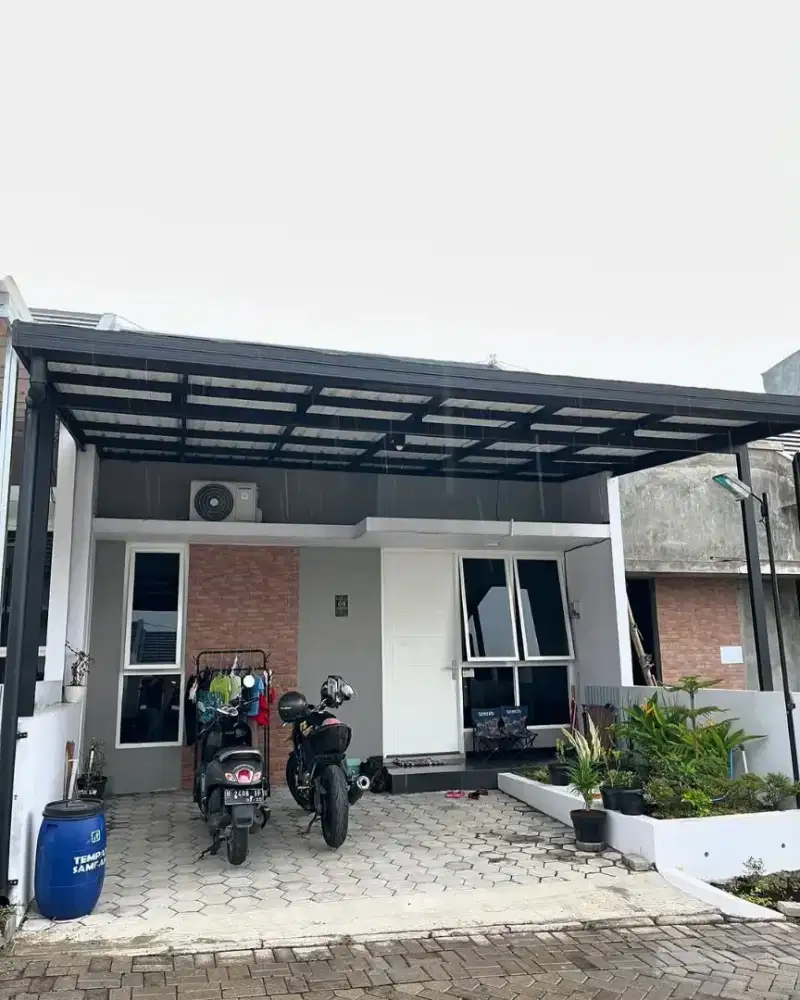 Pemasangan kanopi alderon single dan atap bocor