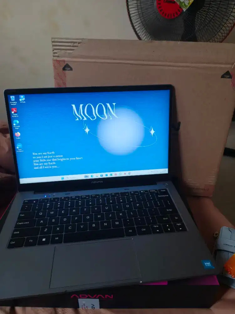 Laptop Advan TBook