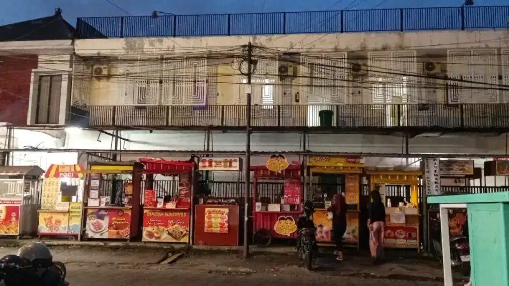 Pegawai Es Teler JJ