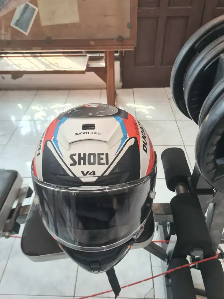 Dijual helm shoei rp 2.200.000 baru
