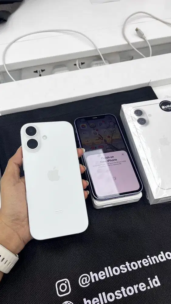 Iphone 17 256 New Resmi (Asli masih segel gambar hanya contoh)