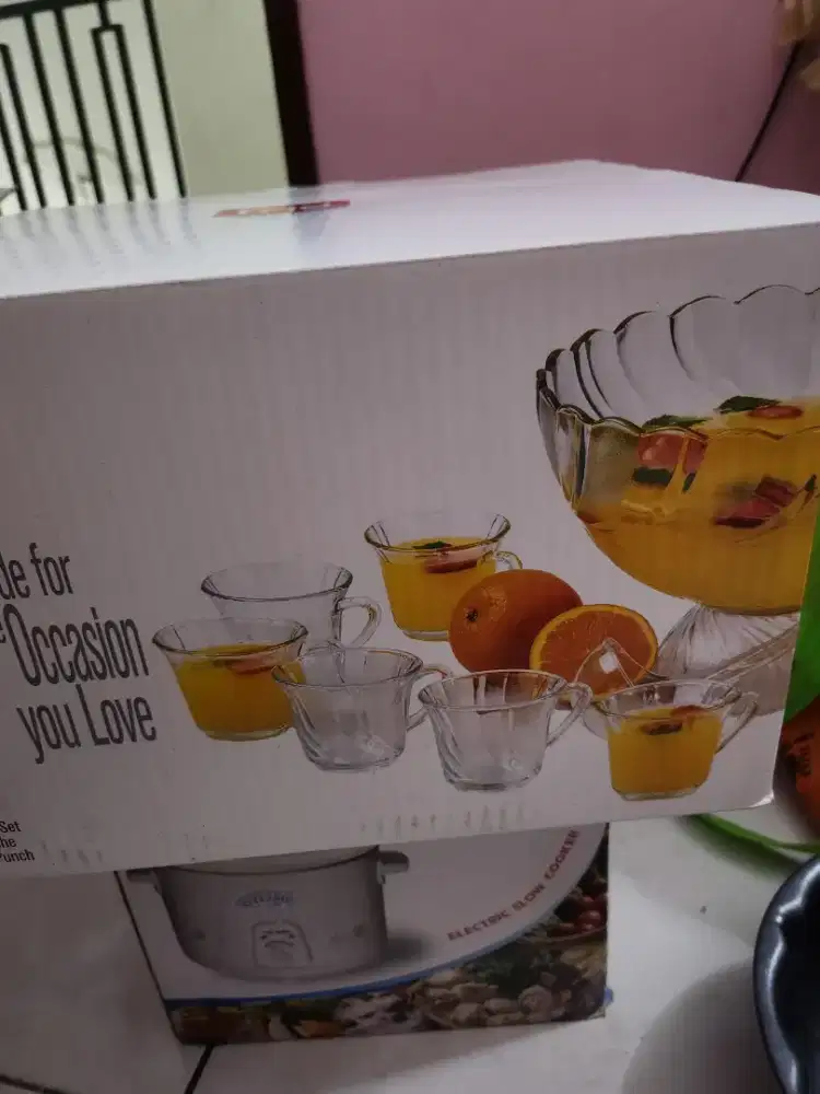 Set Mangkok Dan Gelas untuk pesta